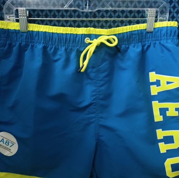 Aeropostale - Men's directoire blue and lemon tonic swim shorts. New. Size- L - Picture 3 of 8